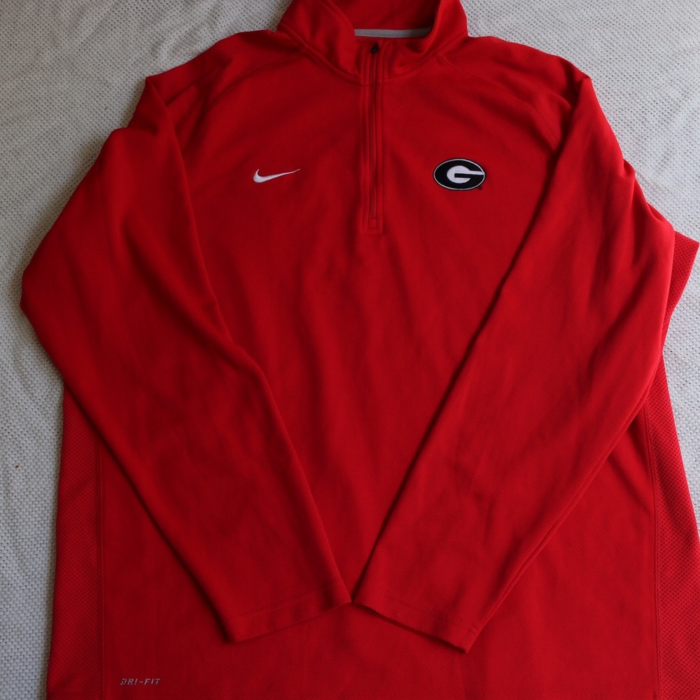 GEORGIA BULLDAWG NIKE DRI-FIT PULLOVER